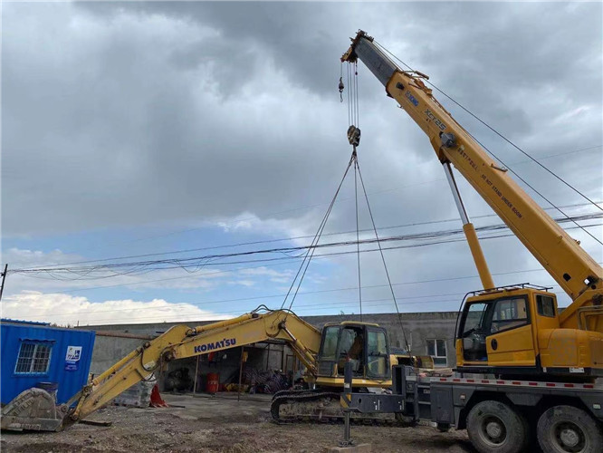 大同区25吨吊车的工作半径是多少？