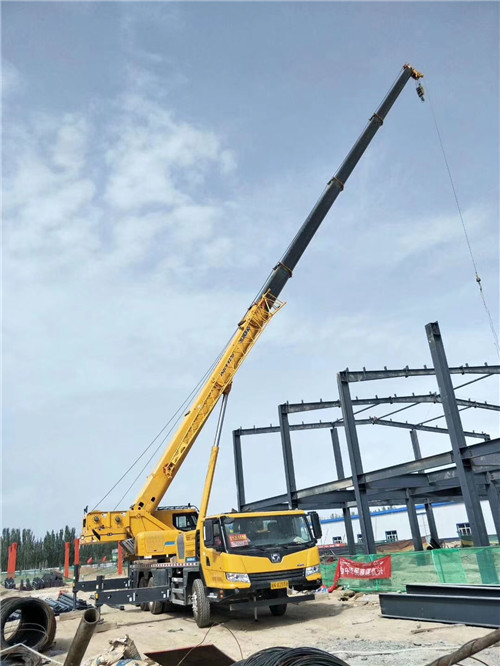 大同区超高层建筑钢结构吊装案例